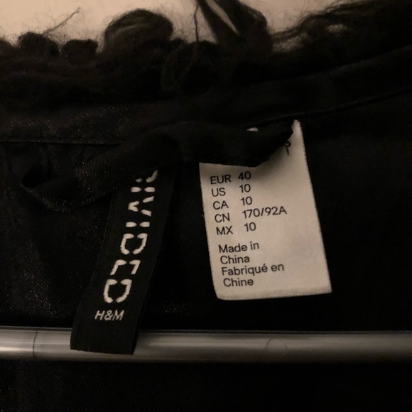 Black H&M furry vest Size 10 - Picture 4 of 5